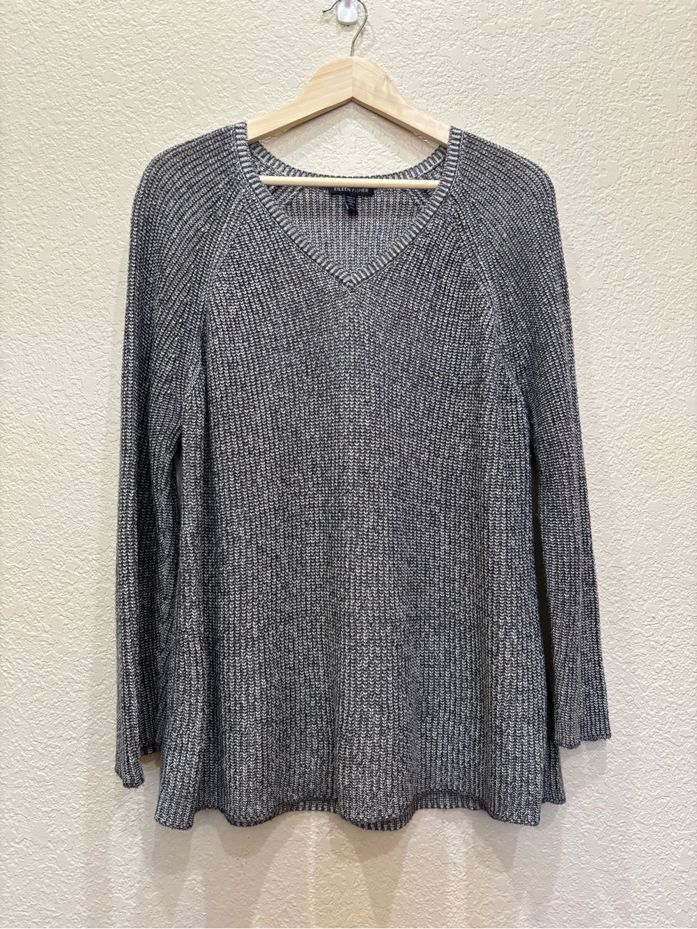 Eileen Fisher Grey Marl Textured Knit V-Neck Sweater Cozy Minimalist Medium - Picture 2 of 7